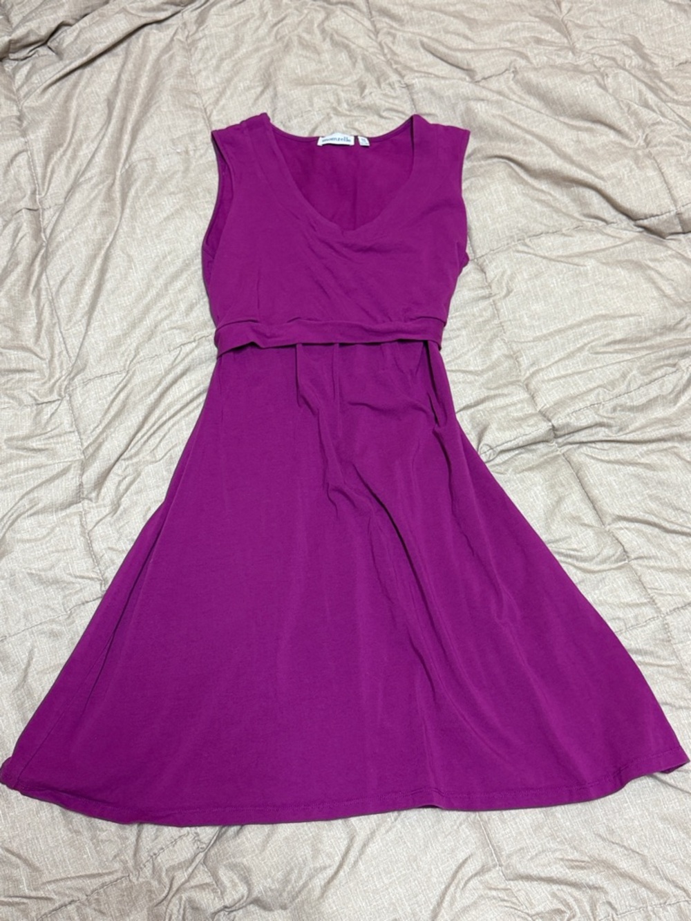 Momzelle Sleeveless Flare Nursing Dress Medium